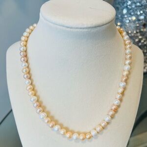 Elegant Pearl Necklace